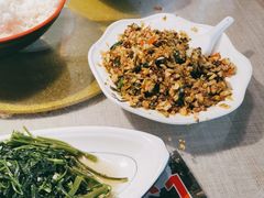 -鲜榨果汁·啤酒鱼(环岛河店)
