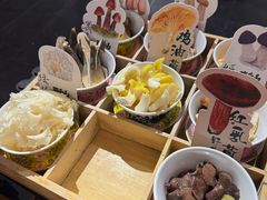 -菌自由丨野生菌火锅特色庭院餐厅(丽江古城店)