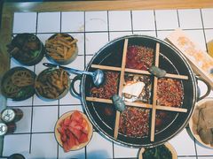 -瓜西西重庆火锅(花溪店)
