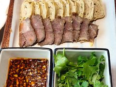 -大胡同天津菜·海肠捞饭·津门皮皮虾锅贴一绝(西姜井店)