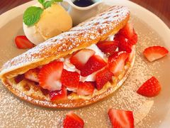 -ROAST coffee & eatery