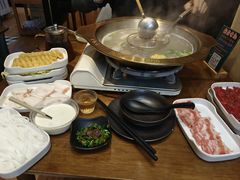 -天成·潮州牛肉脆肉鱼生蚝自助火锅
