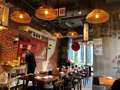 大堂-炉小二铜锅牛蛙•川湘菜(三里屯店)