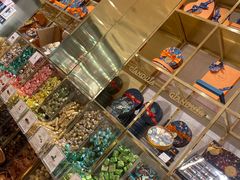-VENCHI 闻绮(上海佛罗伦萨小镇店)