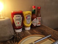 -HIGH FIVE哈福手工汉堡(桂林路店)