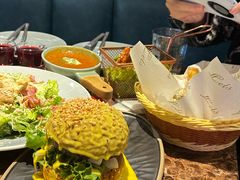 -Let'sBURGERplus·非常创意汉堡(三里屯店)