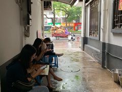 等位区-五娭毑臭豆腐(黄兴南路店)