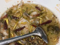 -渔语鱼酸菜鱼新川菜(来福士店)