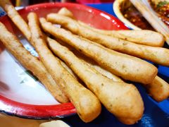 茴香小油条-马路边边串串香(苗栗路店)