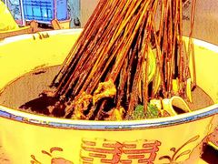-拈签一笑黄牛肉辣卤串串
