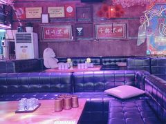 -喜鹊音乐酒馆(西街店)
