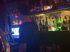 -贰楼酒吧