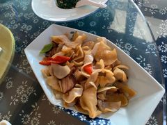 野生竹耳炒肉-禾悟农·农家私房菜