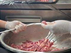 -歹歹的加个面过油肉拌面