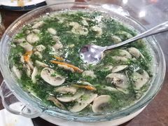 荠菜蘑菇烩虾仁-长兴菜馆(高桥店)