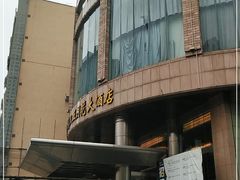 -武汉五月花大酒店(武昌火车站中南路地铁站店)