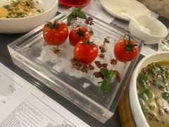 番茄脆菇沙拉-小大董·烤鸭(观景餐厅·南京西路店)