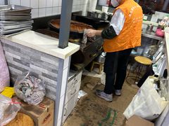 -黄阿姨锅贴大王(万航渡路店)