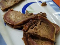 -河间正宗驴肉火烧(宾水西里店)