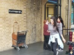 -九又四分之三站台