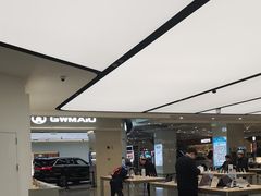 -华为授权体验店(中山公园来福士)