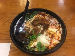 -鑫花溪牛肉米粉(凤凰街创始总店)