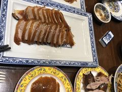 精品烤鸭-百花深处·老北京风味菜