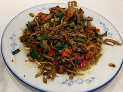 烟笋腊肉钵-新新湘菜馆(新中街二条店)