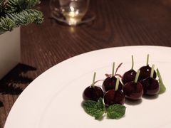 樱桃鹅肝-广州柏悦酒店·悦景轩·粤菜餐厅
