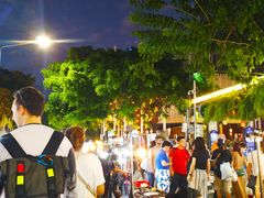 -周日夜市