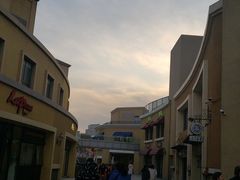 -泡泡玛特POPMART(蓝色港湾店)