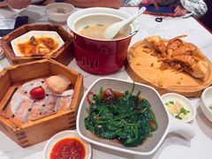 -广府汤语·靓汤·早茶·小粤菜(仁恒梦店)