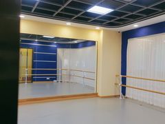 -艾美舞蹈(凤凰广场店)