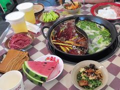 -赵美丽·重庆社区火锅·直营店(火车东站·中豪国际店)