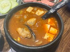 -明洞阿姨·韩式酱蟹烤肉·创意料理(三元桥店)