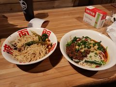-周小波重庆小面·重庆名小吃(邹容路店)