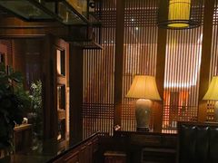 -八府香鸭·啫啫煲(华山路店)