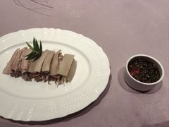 -黛遇·黛瓦宴花园餐厅