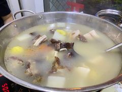 -巫山纸包鱼·干锅·腊猪蹄(龙洲大道店)