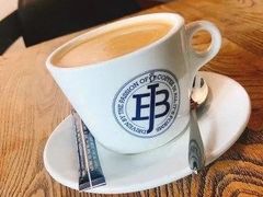 拿铁-Jamaicablue Coffeeshop(中央广场店)