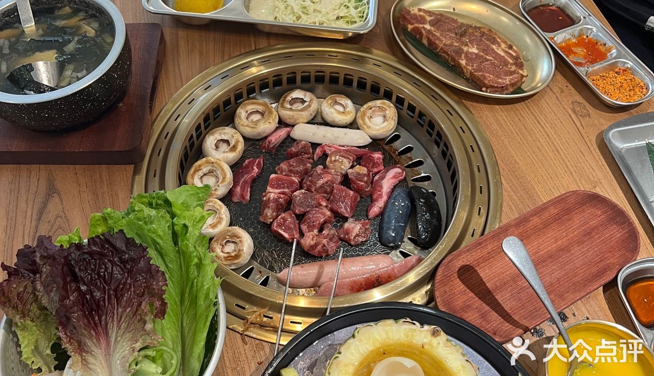 幸会烤肉/烤肉中的天花板[调皮]