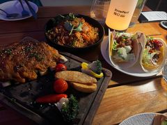 -埠口精酿夜景餐酒吧· BREWPORT BISTRO(长嘉汇重庆之眼店)