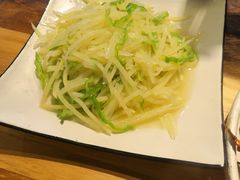 -臻鲜燕海鲜融合餐厅(金陵style店)