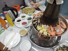 -一口猪海鲜浑锅·东北家常菜