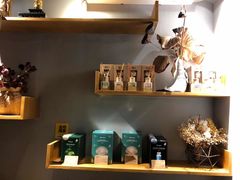 -泰·菩提树下[泰式按摩x精油SPAx肩颈头疗](新景店)