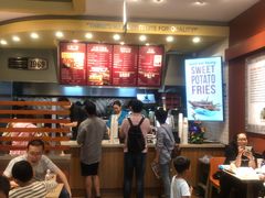 -The Habit Burger Grill 哈比特汉堡(爱琴海店)