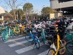 -康新公路(地铁站)