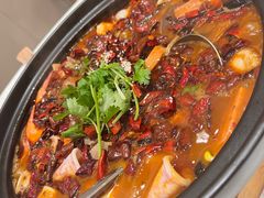 海鲜毛血旺-品海楼·大连海胆锅贴馆(东港店)