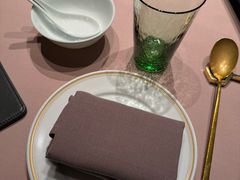 -新荣记(南京西路店)