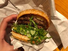 -The Habit Burger Grill 哈比特汉堡(复兴soho店)